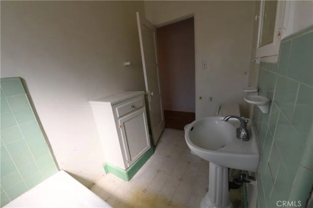 2800 W Verdugo Avenue, Burbank, CA 91505