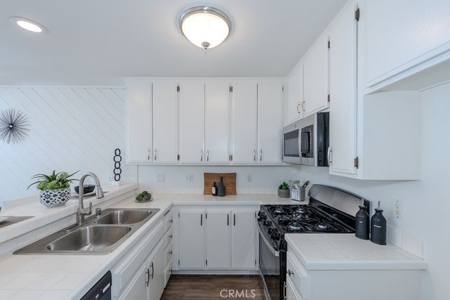 4900 E Chapman Avenue 90, Orange, CA 92869