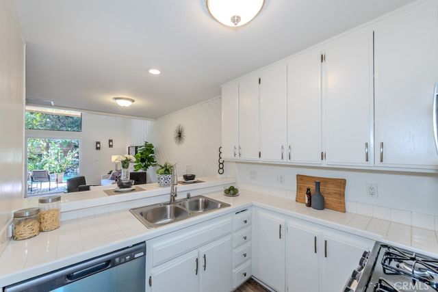 4900 E Chapman Avenue 90, Orange, CA 92869