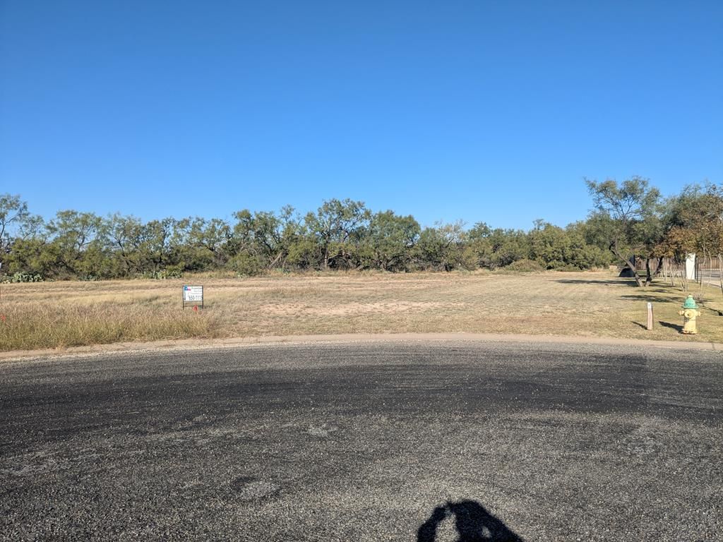 Image 1 of property listing at 1420 Carnoustie Court # 8E, San Angelo, TX 76904