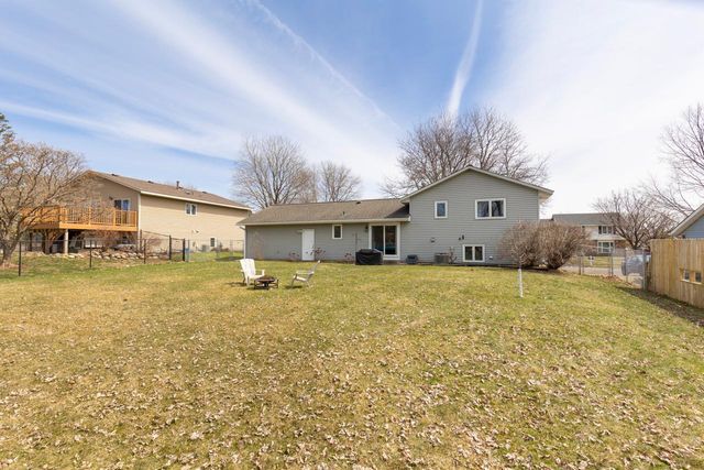 8656 Ivywood Avenue S, Cottage Grove, MN 55016