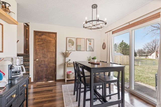 8656 Ivywood Avenue S, Cottage Grove, MN 55016