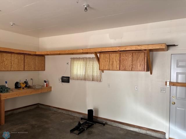 3818 S Rivershore Drive, Moorhead, MN 56560