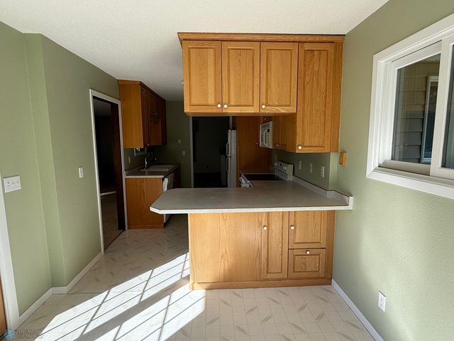 3818 S Rivershore Drive, Moorhead, MN 56560