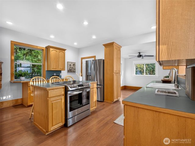 806 N J Street, Tacoma, WA 98403