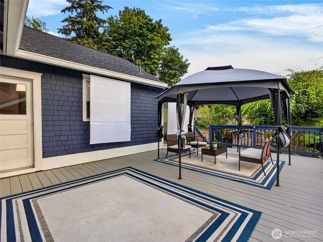 806 N J Street, Tacoma, WA 98403