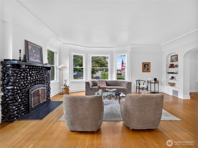 806 N J Street, Tacoma, WA 98403