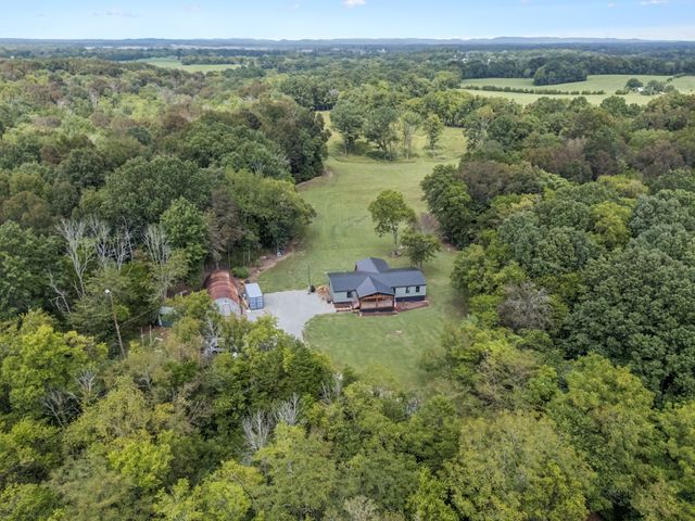 3680 Clark Rd, Lewisburg, TN 37091