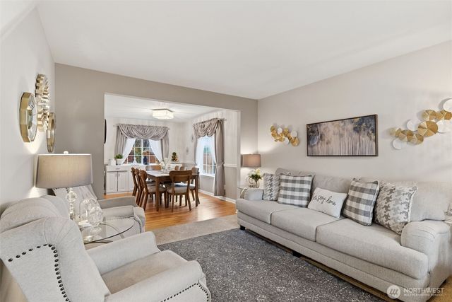 11808 209th Avenue Ct E, Bonney Lake, WA 98391