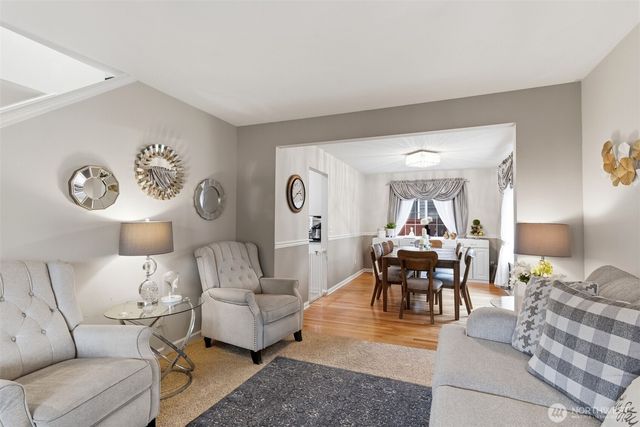 11808 209th Avenue Ct E, Bonney Lake, WA 98391