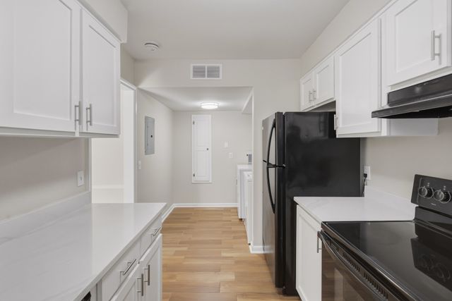 3000 Hillsboro Pike Apt 20, Nashville, TN 37215