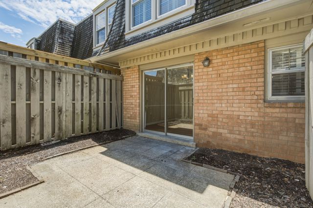 3000 Hillsboro Pike Apt 20, Nashville, TN 37215