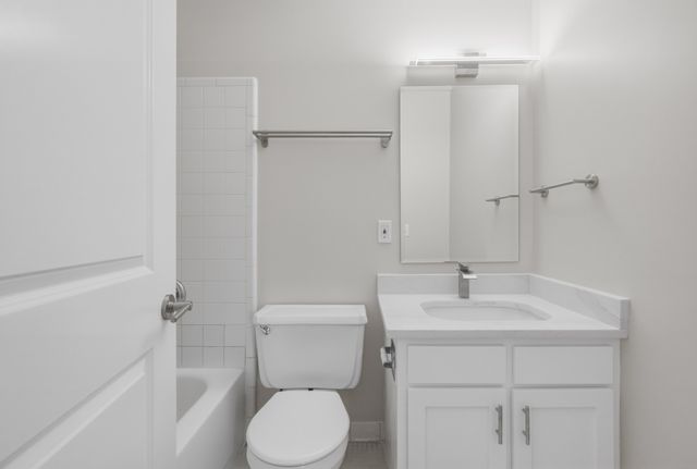 3000 Hillsboro Pike Apt 20, Nashville, TN 37215