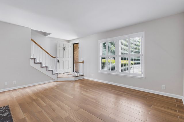 3000 Hillsboro Pike Apt 20, Nashville, TN 37215