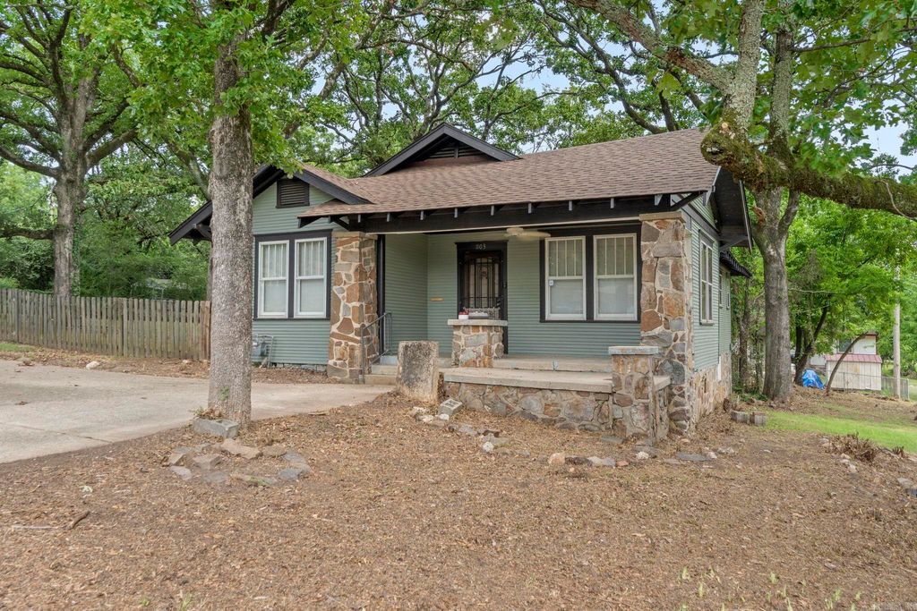 1103 W 51st, North Little Rock, AR 72116