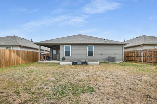 262 SICKLE LOOP, Kyle, TX 78640