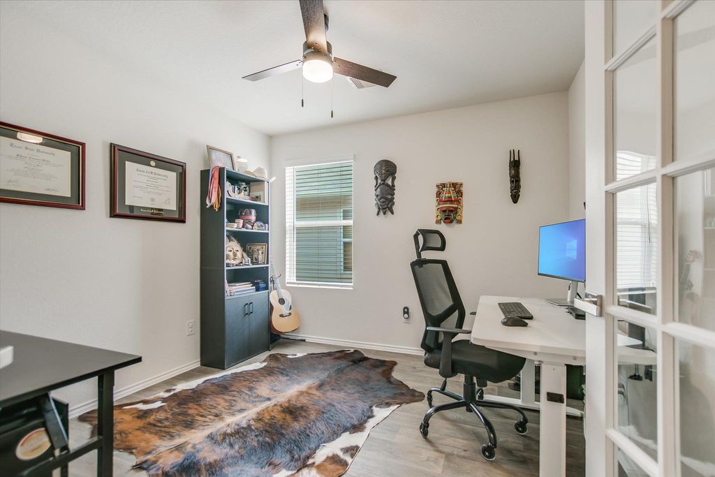 262 SICKLE LOOP, Kyle, TX 78640