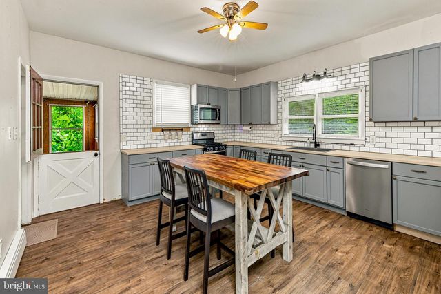 480 N MAIN ST, Clayton, NJ 08312