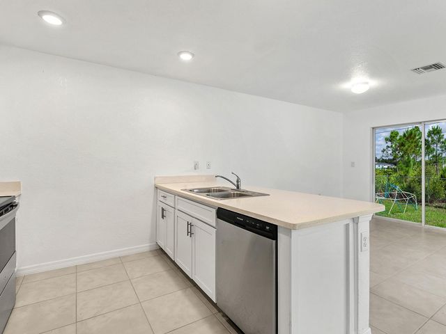 12168 GROSSPOINT AVENUE, Port Charlotte, FL 33981