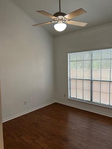 1201 Hazelton ST B, San Marcos, TX 78666