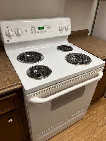 1201 Hazelton ST B, San Marcos, TX 78666