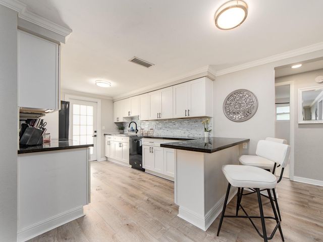 3566 7TH AVENUE SE, Largo, FL 33771