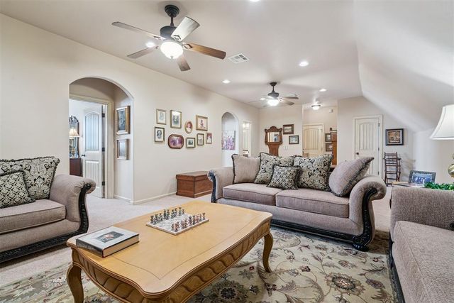 2293 Cottage Lane, Blanchard, OK 73010