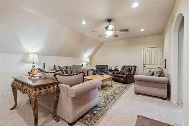 2293 Cottage Lane, Blanchard, OK 73010