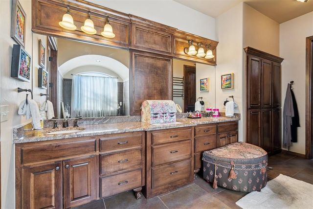 2293 Cottage Lane, Blanchard, OK 73010