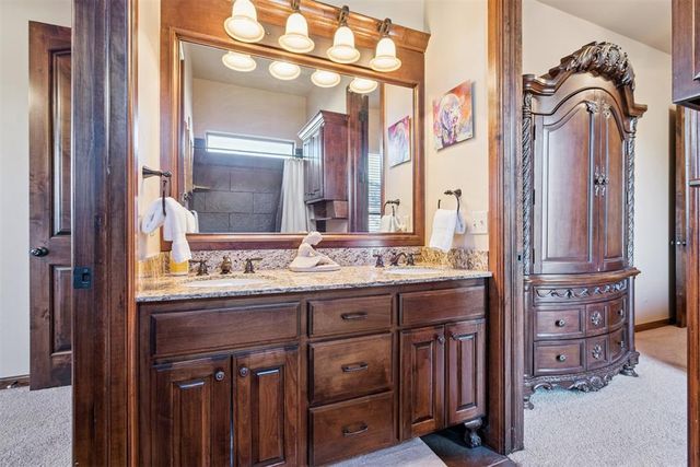 2293 Cottage Lane, Blanchard, OK 73010