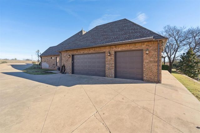 2293 Cottage Lane, Blanchard, OK 73010
