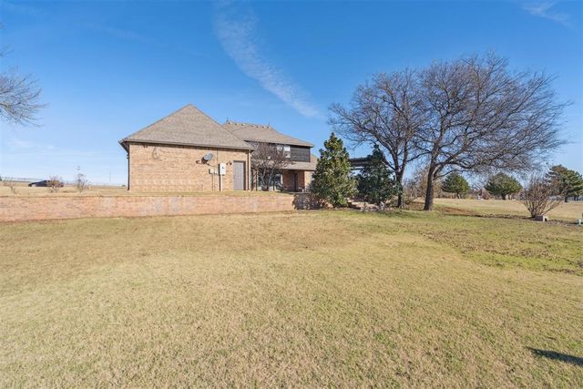 2293 Cottage Lane, Blanchard, OK 73010