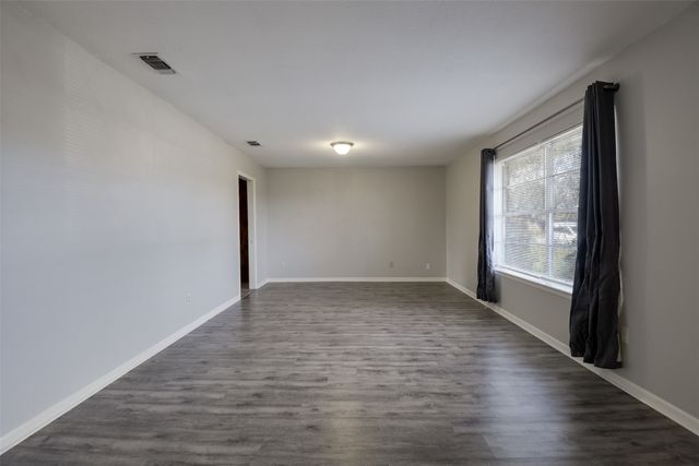 105 Stiles Drive, Midlothian, TX 76065