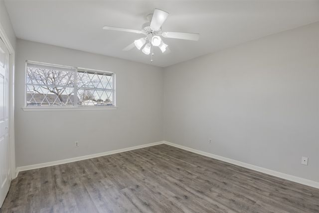 105 Stiles Drive, Midlothian, TX 76065