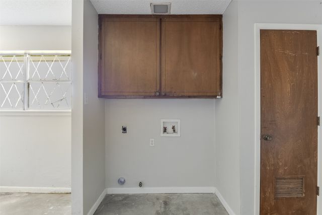 105 Stiles Drive, Midlothian, TX 76065