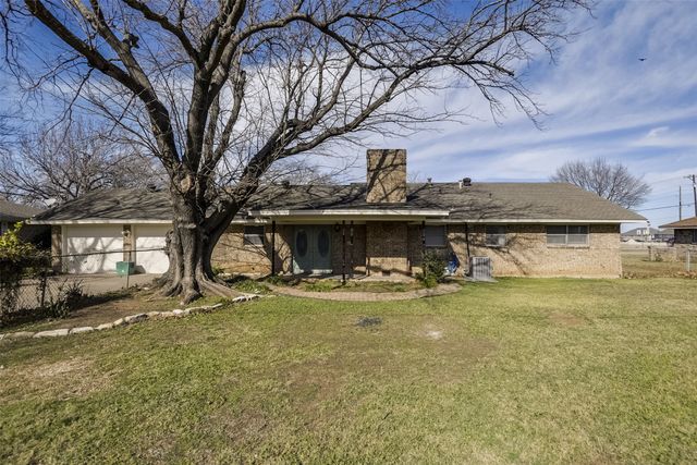 105 Stiles Drive, Midlothian, TX 76065