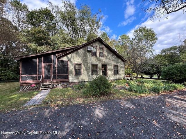 123 Plains Road, New Paltz, NY 12561