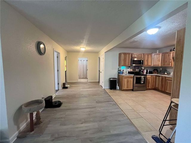 100 4343p Lane, Clinton, MO 64735