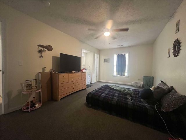 100 4343p Lane, Clinton, MO 64735