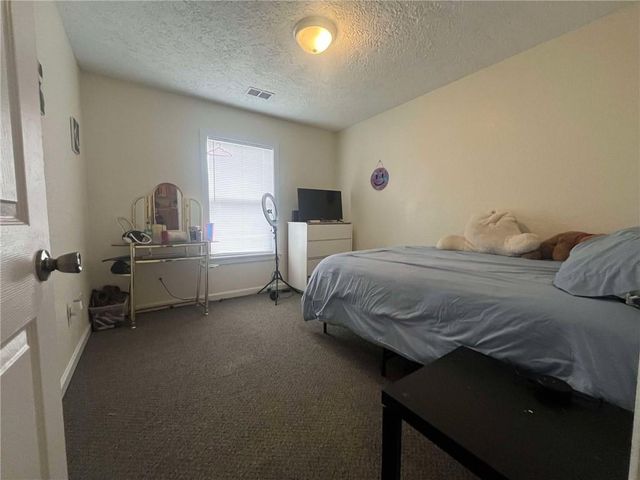 100 4343p Lane, Clinton, MO 64735