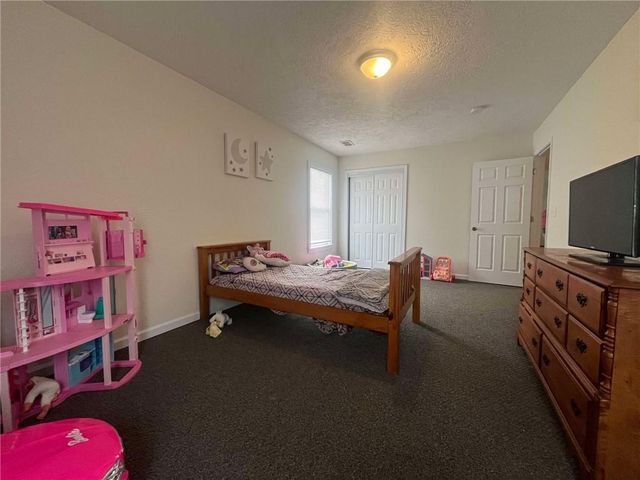 100 4343p Lane, Clinton, MO 64735