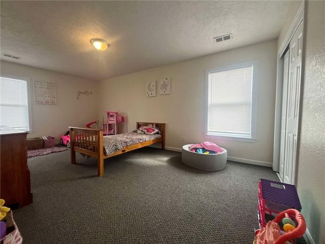 100 4343p Lane, Clinton, MO 64735