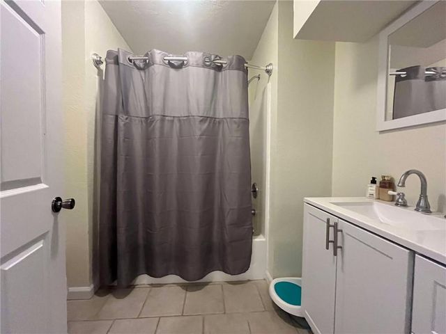 100 4343p Lane, Clinton, MO 64735