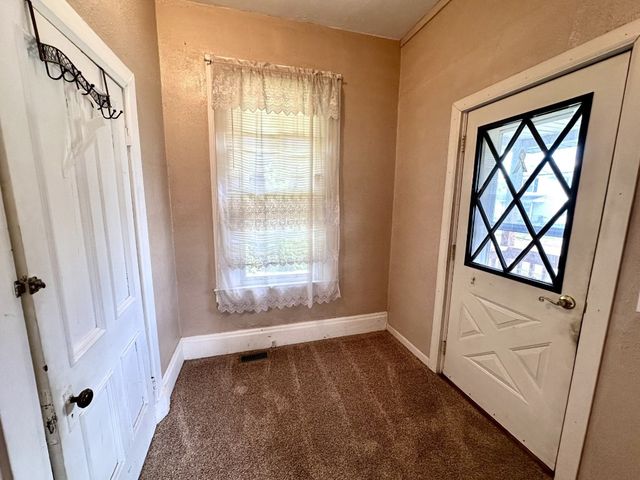 673 WASHINGTON Street, Meadville, PA 16335