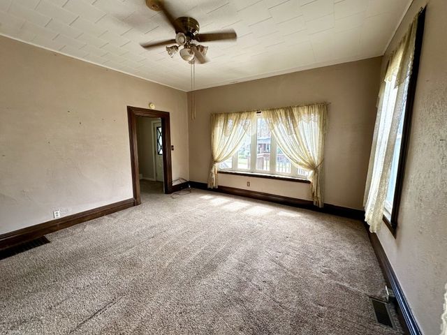 673 WASHINGTON Street, Meadville, PA 16335