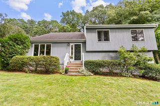 62 Featherbed Lane, Branford, CT 06405