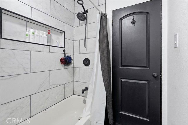 718 S Poinsettia, Compton, CA 90221