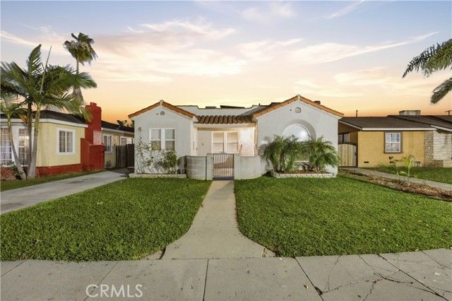 718 S Poinsettia, Compton, CA 90221