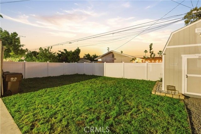 718 S Poinsettia, Compton, CA 90221