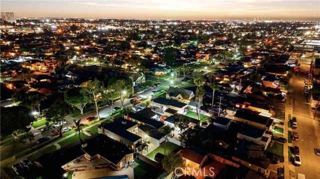 718 S Poinsettia, Compton, CA 90221